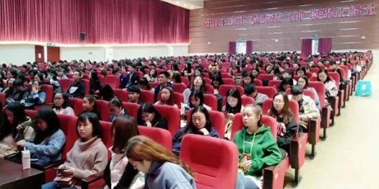 2017年KA电子亚洲音乐奖学金内江师范学院颁奖仪式暨KA电子艺术家张芳钢琴音乐会及大师班讲座成功举办！