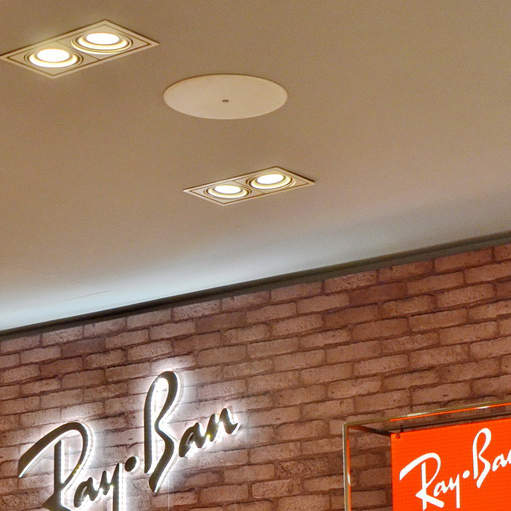 Ray?Ban 宏伊国际广场店——KA电子 CIS 商用安装系统的经典应用